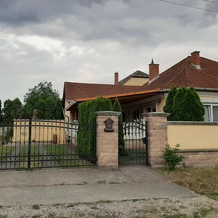 Zoli Vendégház-3